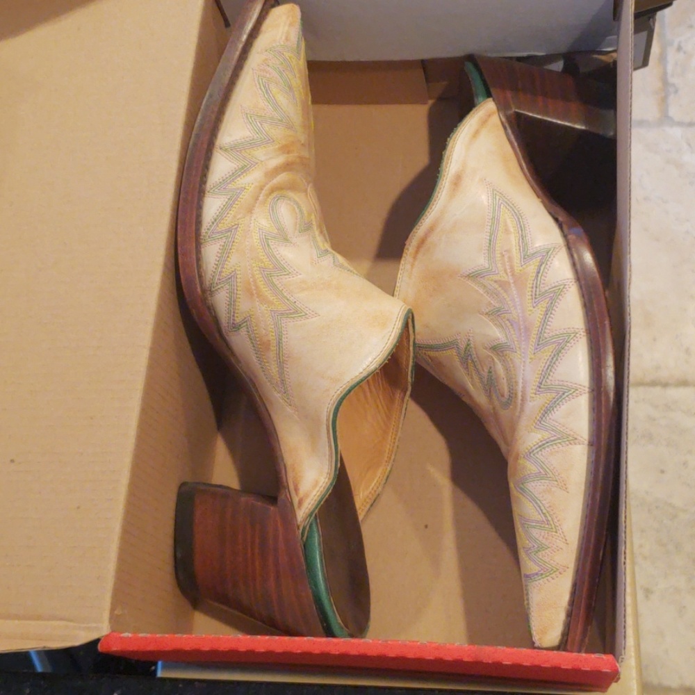 The old gringo wedge heels